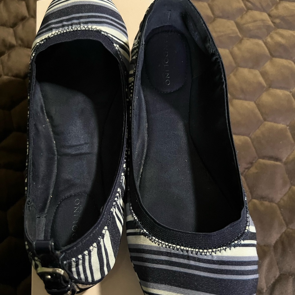 Bandolino Navy and White Striped Ballet Flats